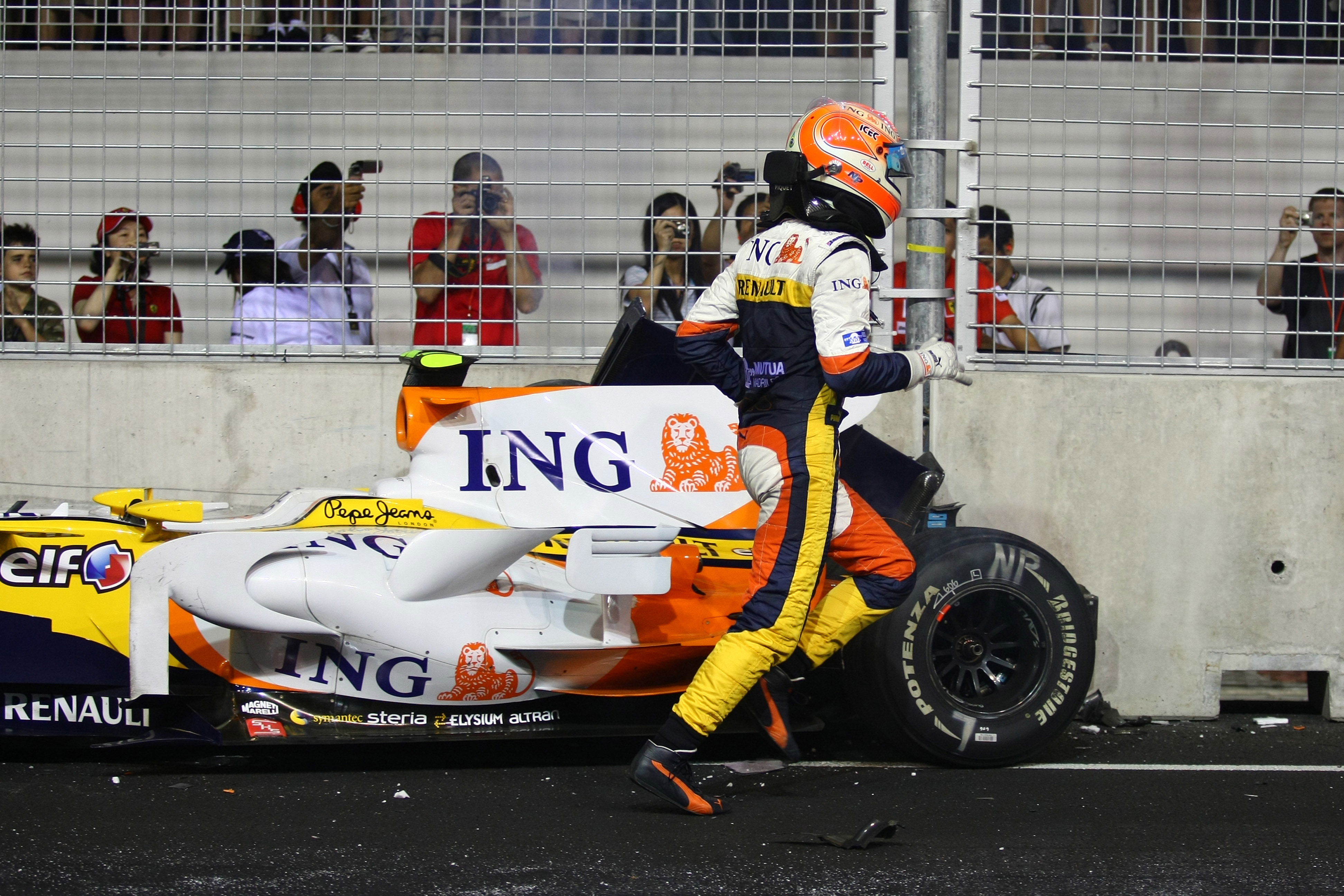 Nelson Piquet Jr conquista top-5 com Universal Soluções