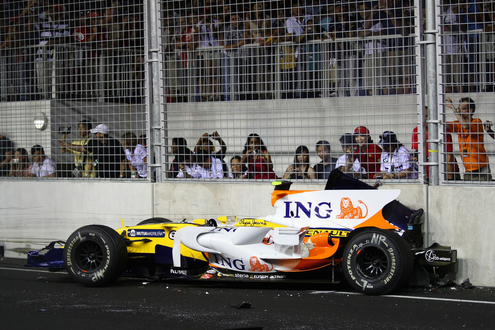 Who is Nelson Piquet? Ex-F1 champion abused Lewis Hamilton