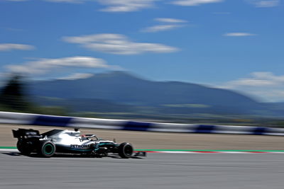 Wolff “optimistic” about F1’s plans to start season in Austria