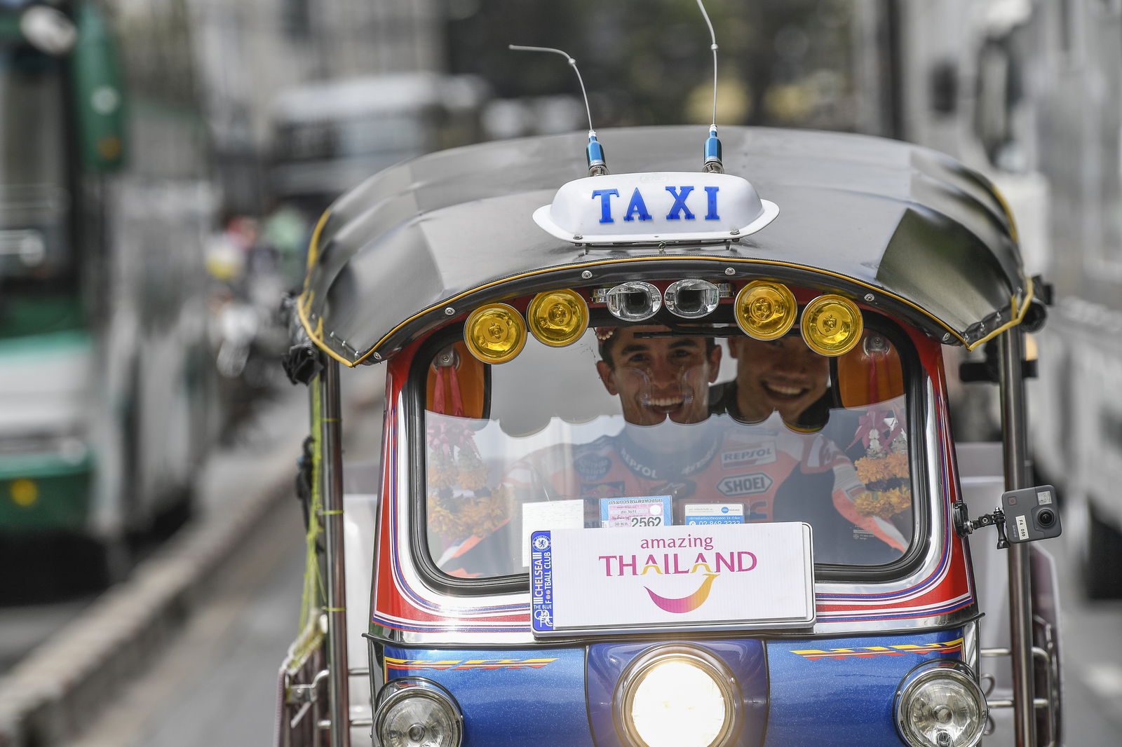 Marquez mengunjungi Bangkok, mengendarai Tuk-Tuk!