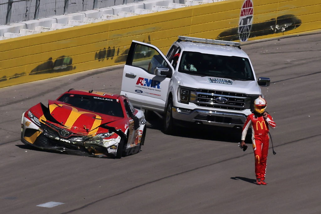 Kyle Larson, Bubba Wallace Nearly Fight After Las Vegas Crash