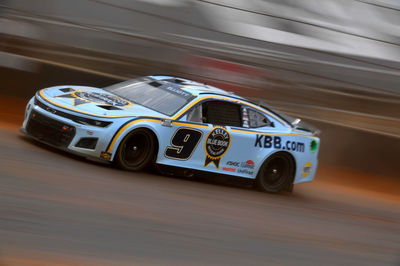 Drivers Challenged in Friday Practice on Bristol Dirt