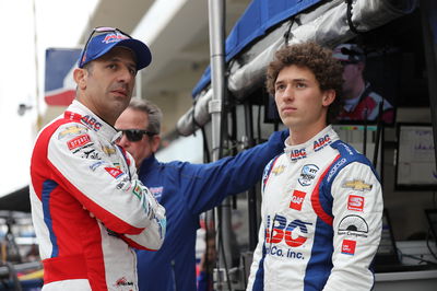 Kanaan leads Carb Day Practice