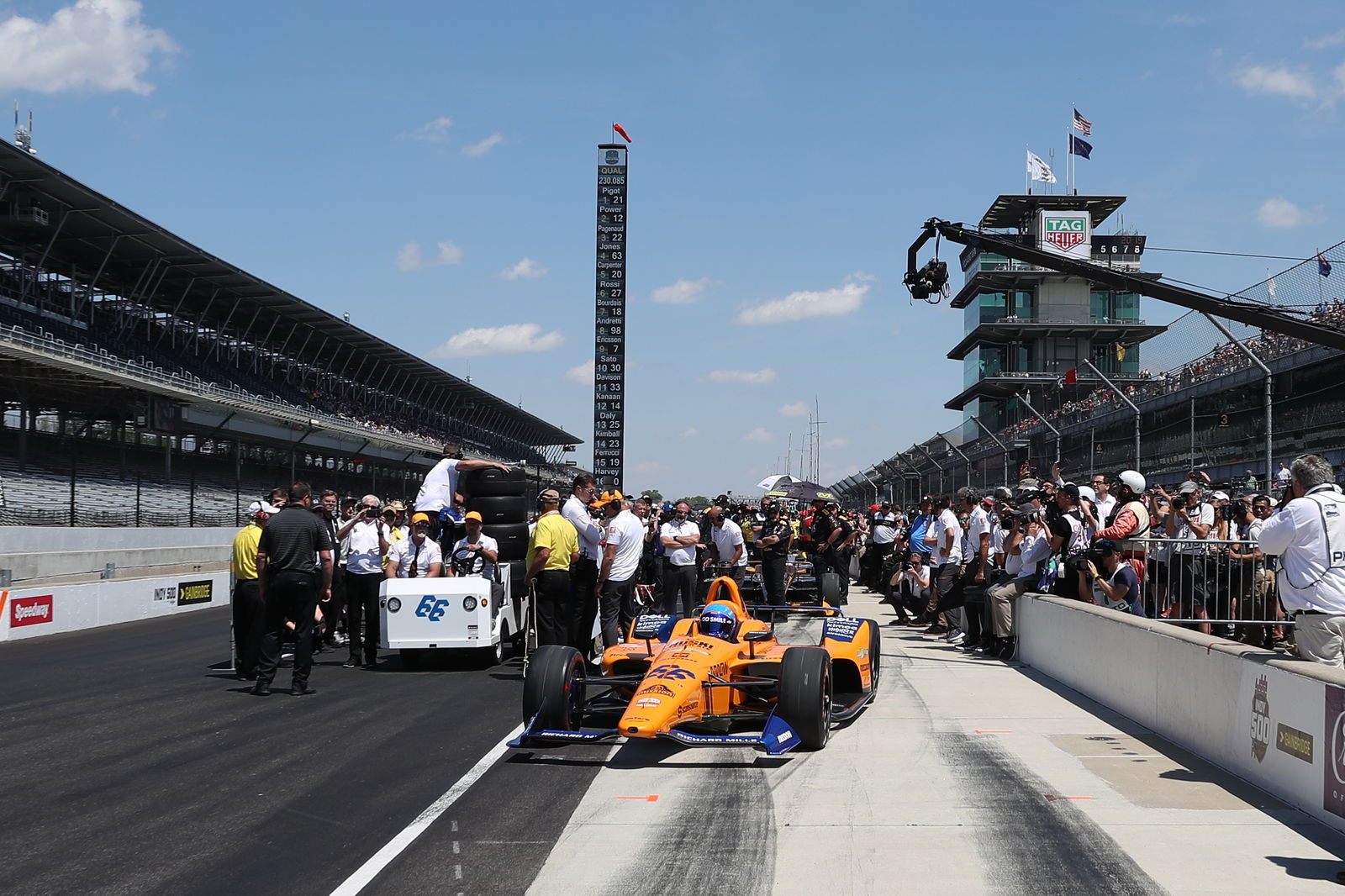 Alonso left to fight for Indy 500 berth after rough qualifying session