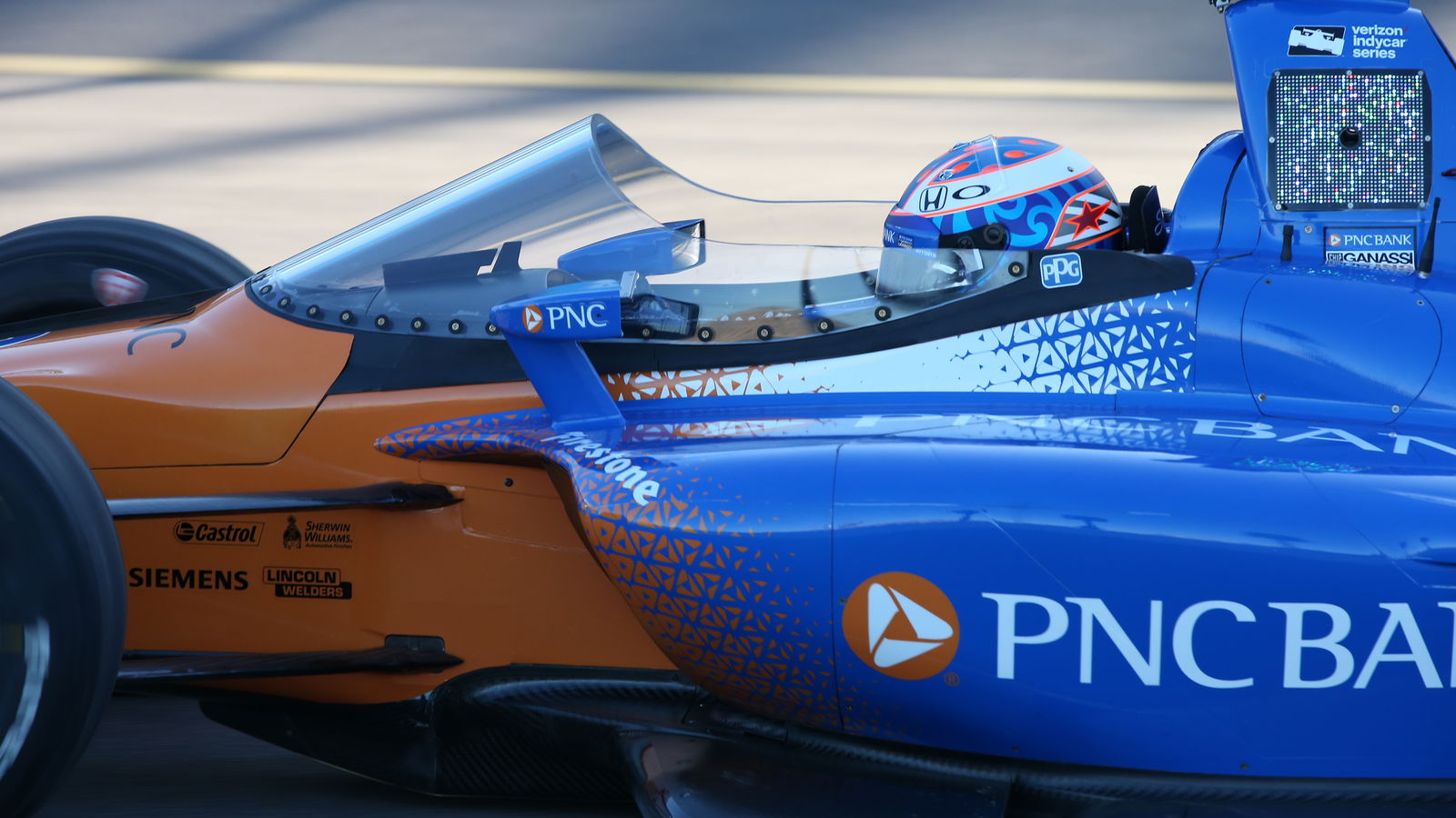 Dixon pleased with first IndyCar windscreen test
