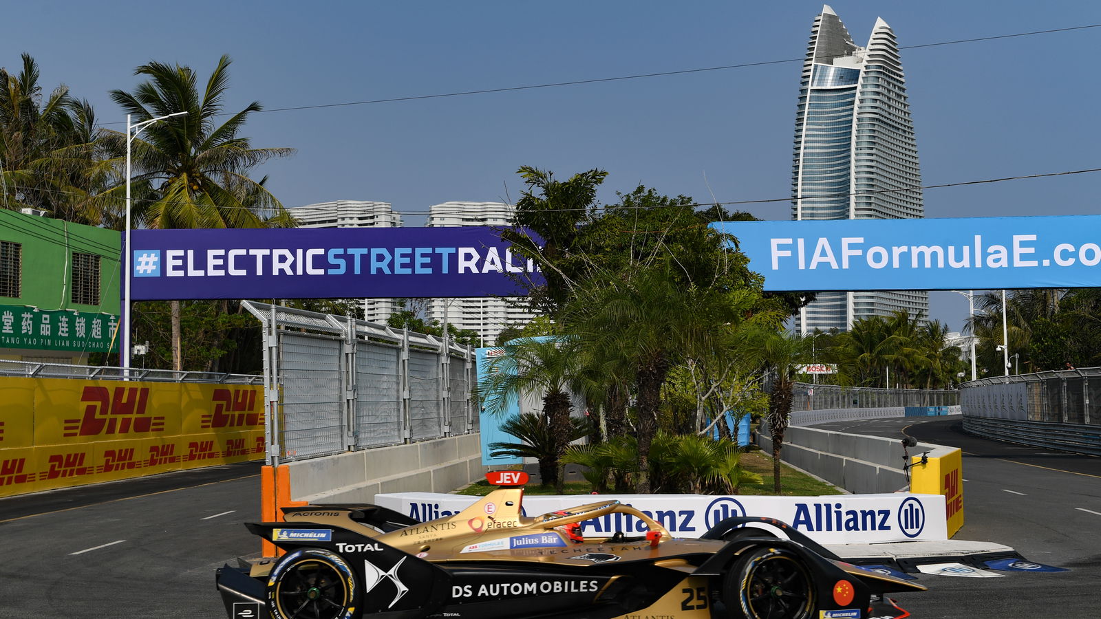 Vergne mencetak kemenangan kandang FE untuk Techeetah di Sanya