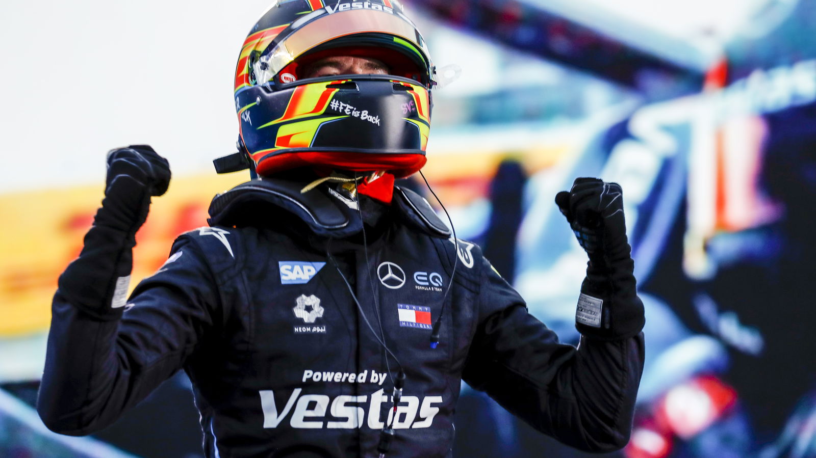 Vandoorne leads Mercedes 1-2 in Formula E season finale