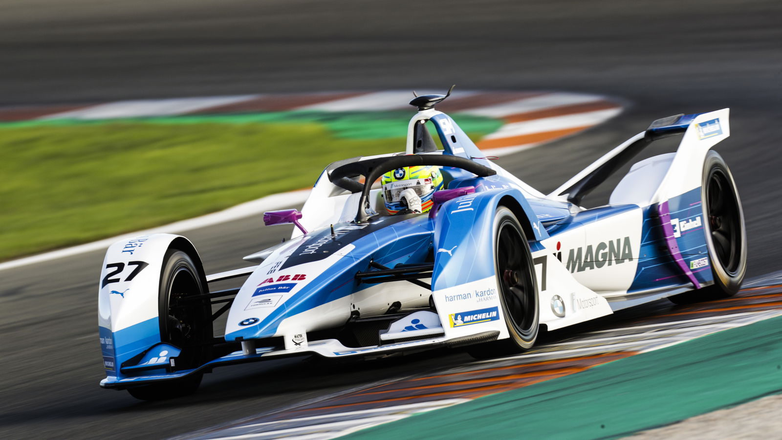 Sims menyelesaikan undian tes pramusim Formula E BMW