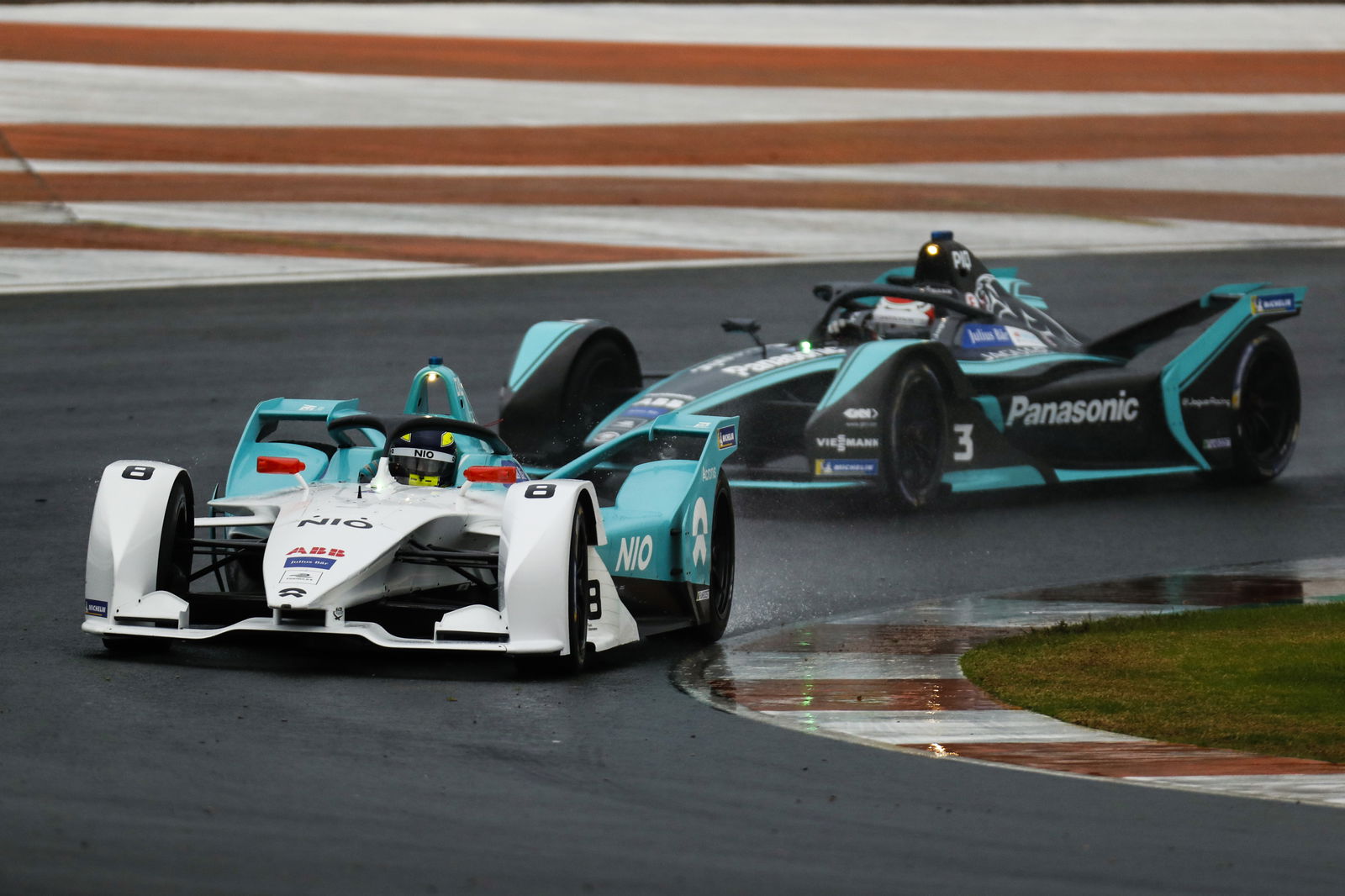Nissan mempertahankan Buemi, Rowland untuk FE Season 6