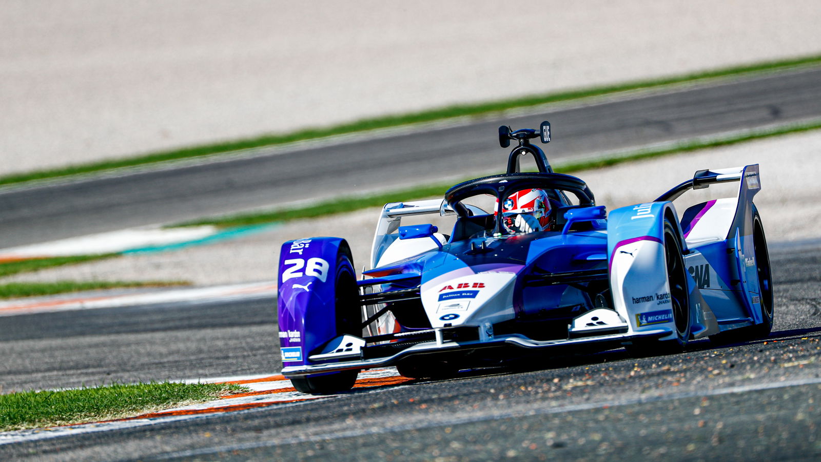 Gunther quickest, Buemi wins trial race as FE testing ends