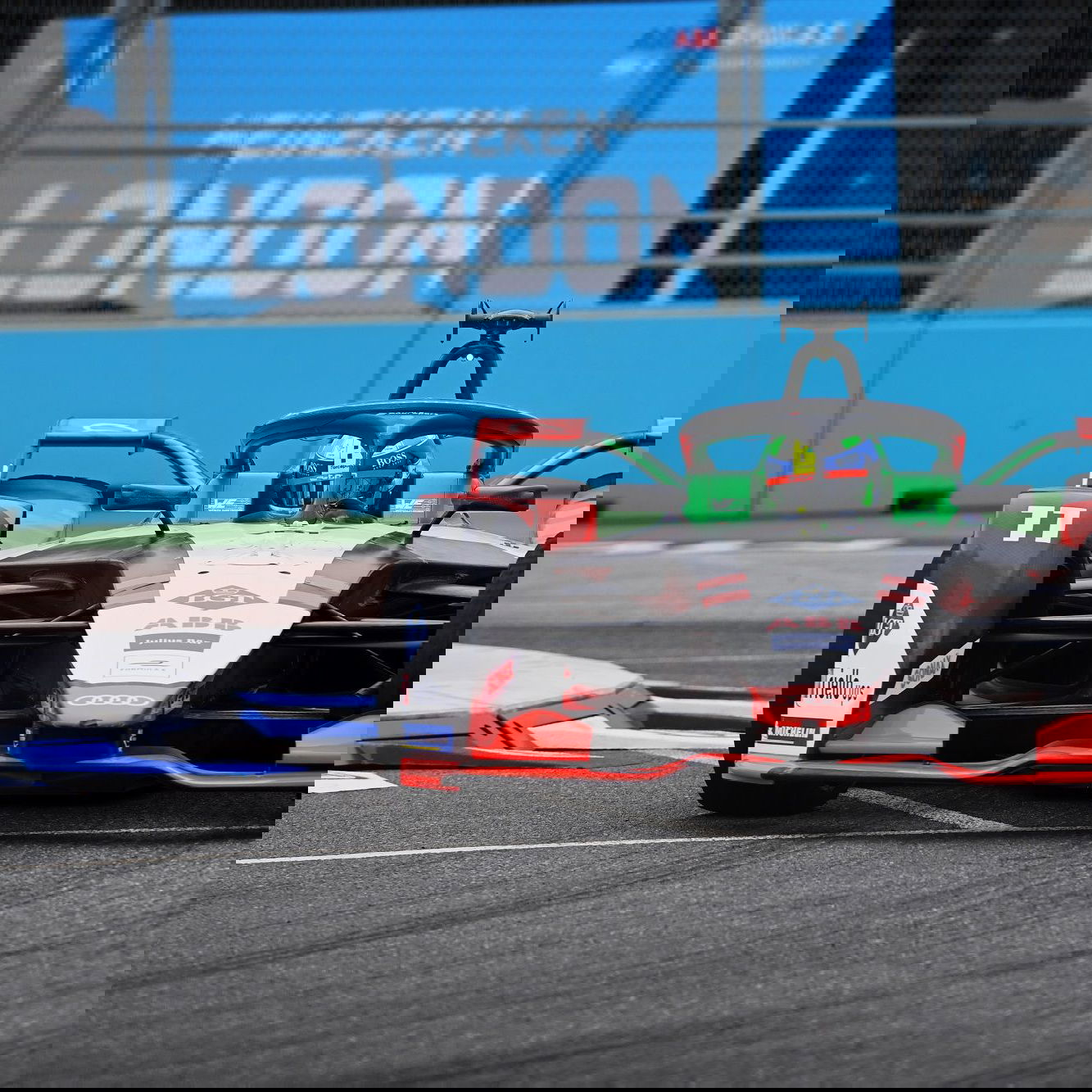 E-Prix Valencia: Dennis Torehkan Kemenangan Pertama BMW di 2021