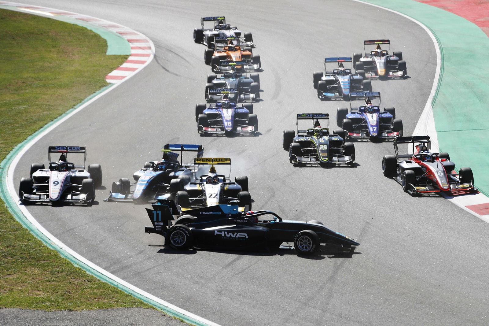 Monger mengklaim kemenangan pertama sejak kecelakaan di Pau Grand Prix