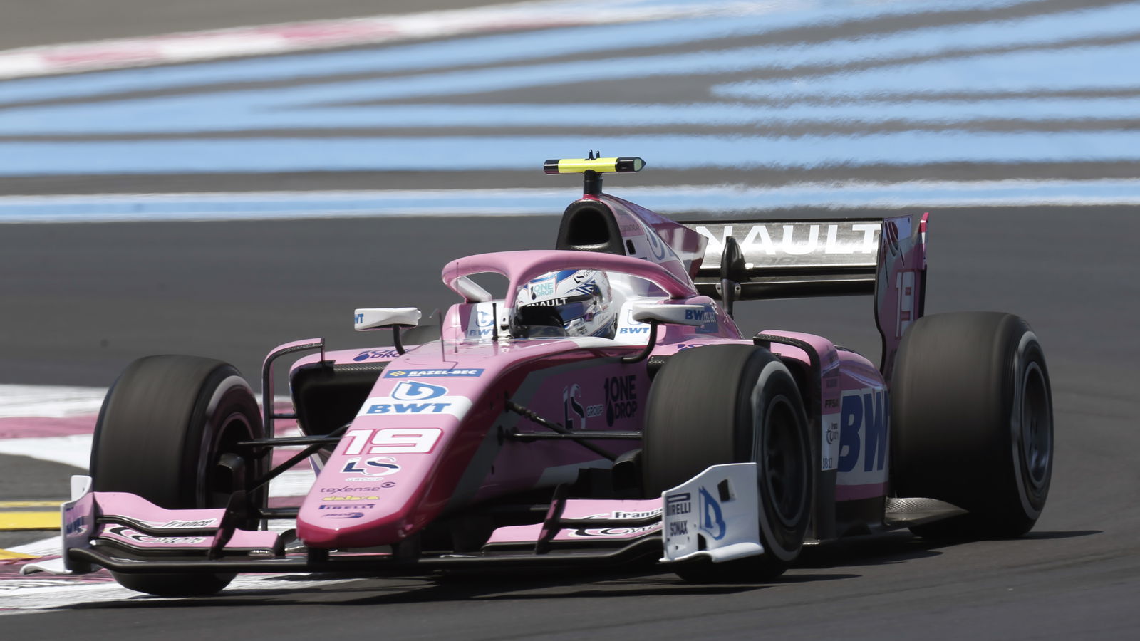 Hubert controls France sprint race for second F2 win