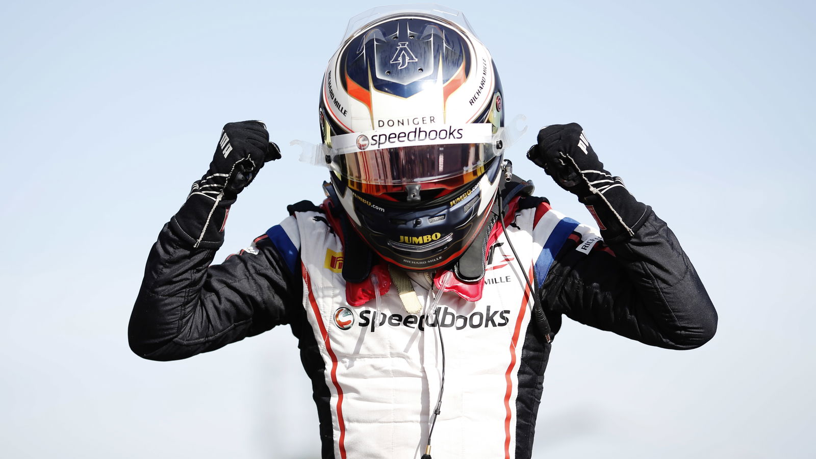 De Vries takes F2 points lead with France feature race win