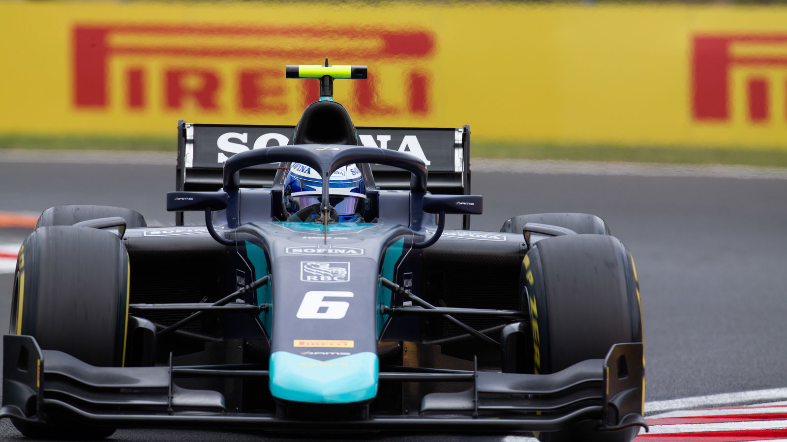 Latifi meningkatkan harapan gelar F2 dengan kemenangan Hungaria Feature Race
