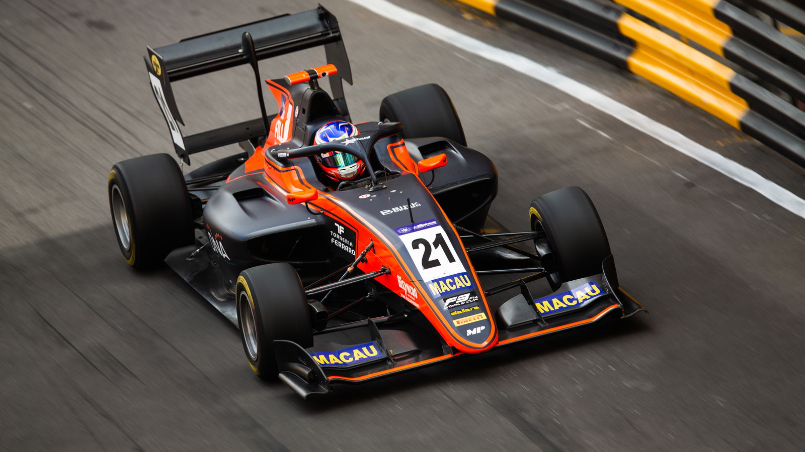 Verschoor defeats Vips for Macau GP victory