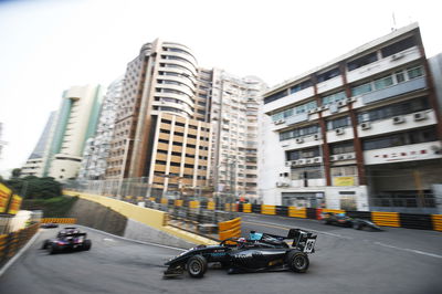 Hughes on provisional pole after opening Macau F3 qualifying