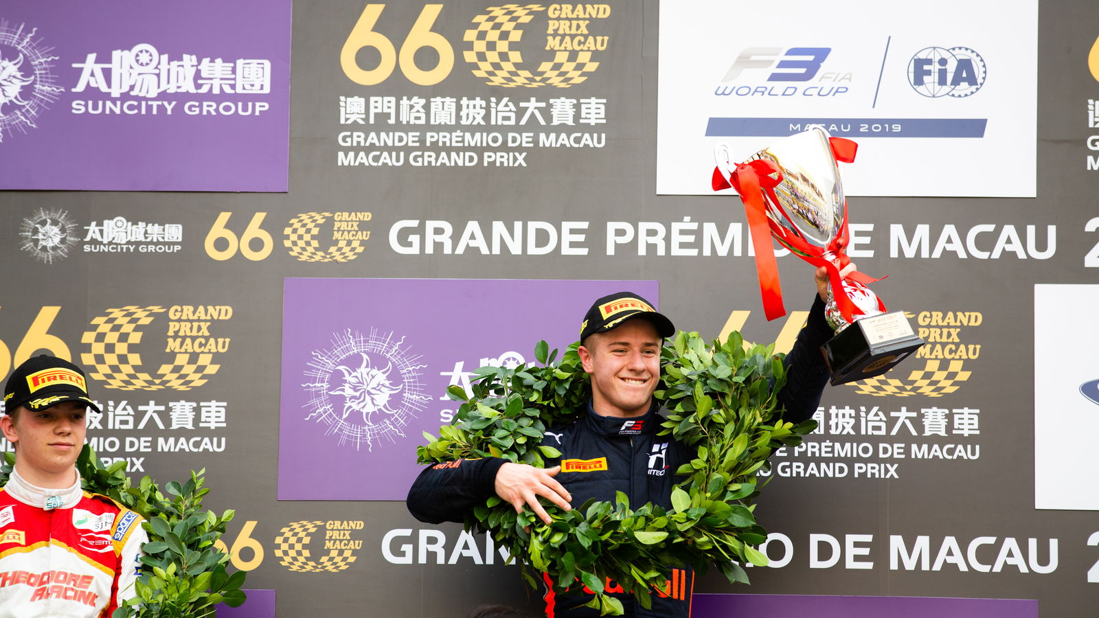 Vips takes dominant victory in Macau qualifying race