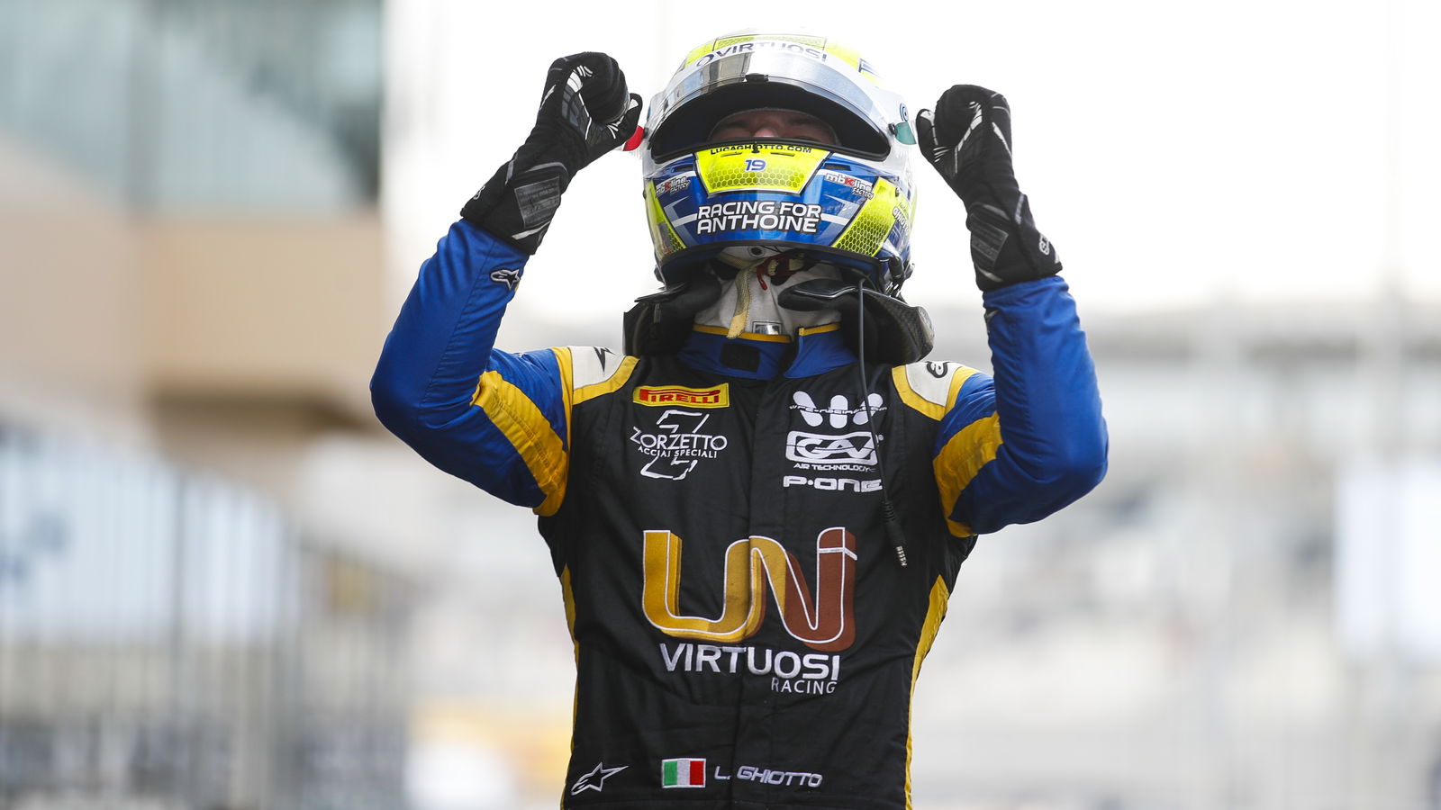 Ghiotto closes out F2 season with Abu Dhabi Sprint Race win