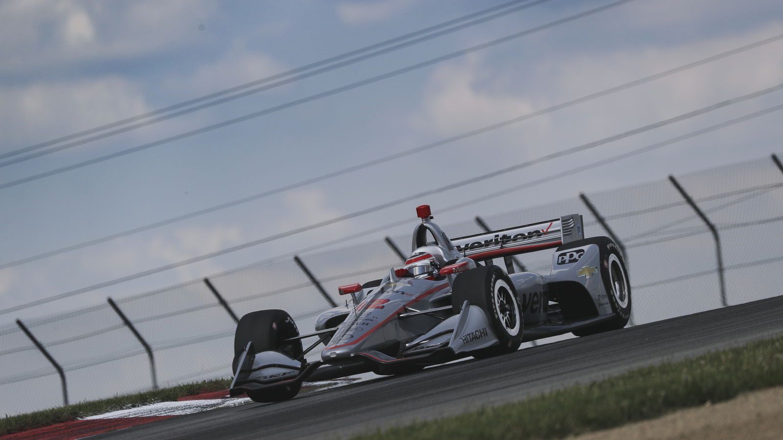 Will Power roket ke Mid-Ohio IndyCar Pole