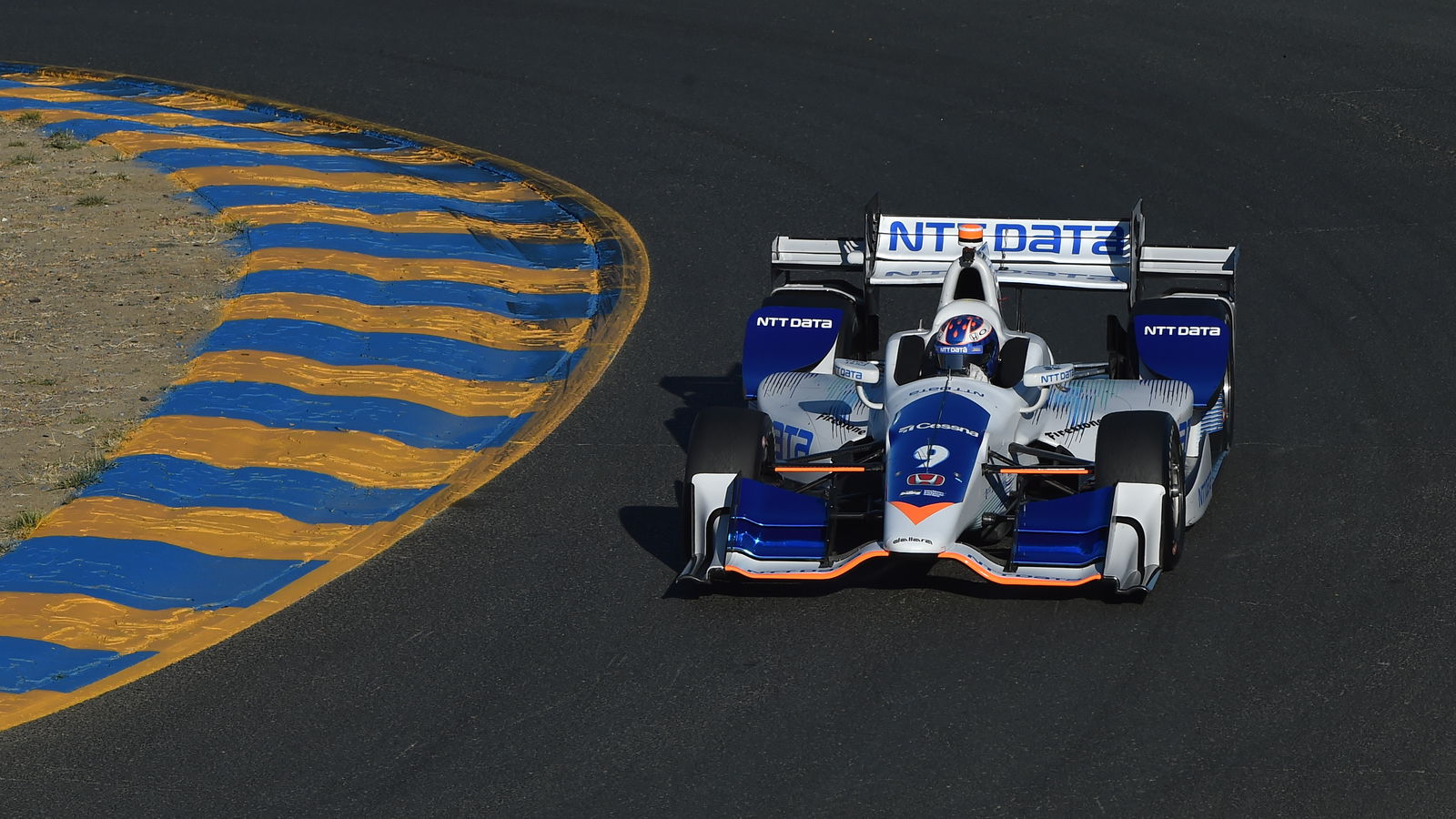 Ganassi cuts back to two-car IndyCar entry for 2018