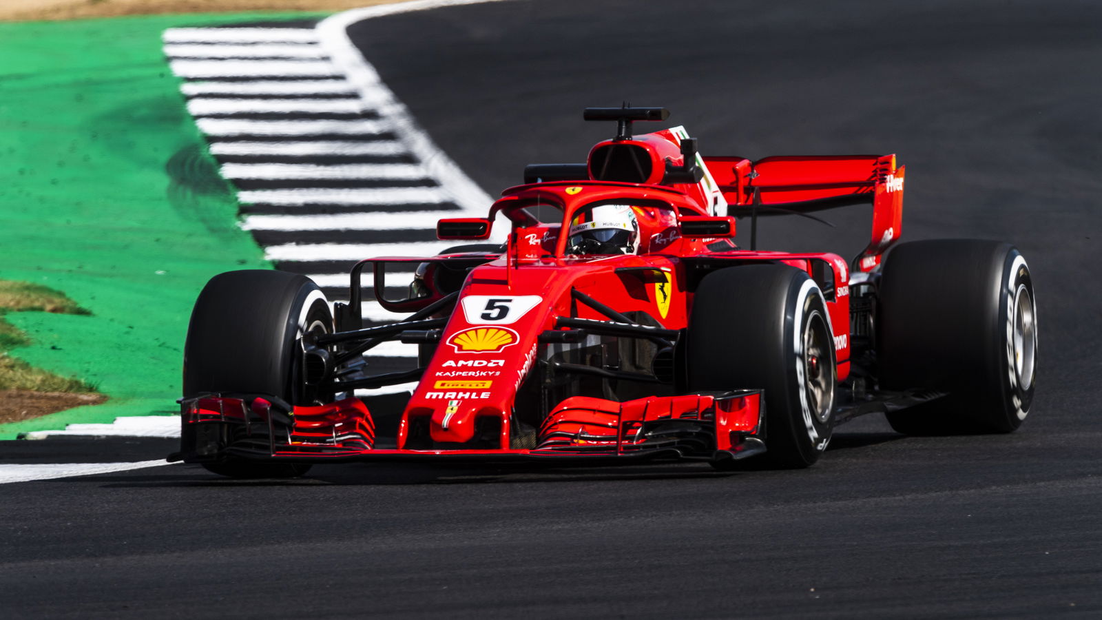 Vettel ingin 'membunuh keajaiban' Mercedes di Silverstone