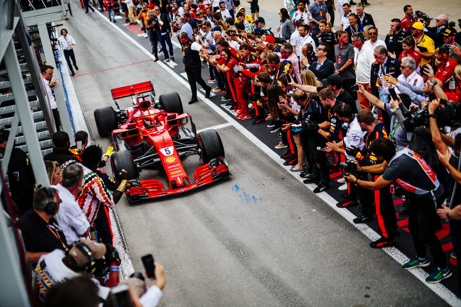 Canadian Grand Prix cut short by chequered flag confusion