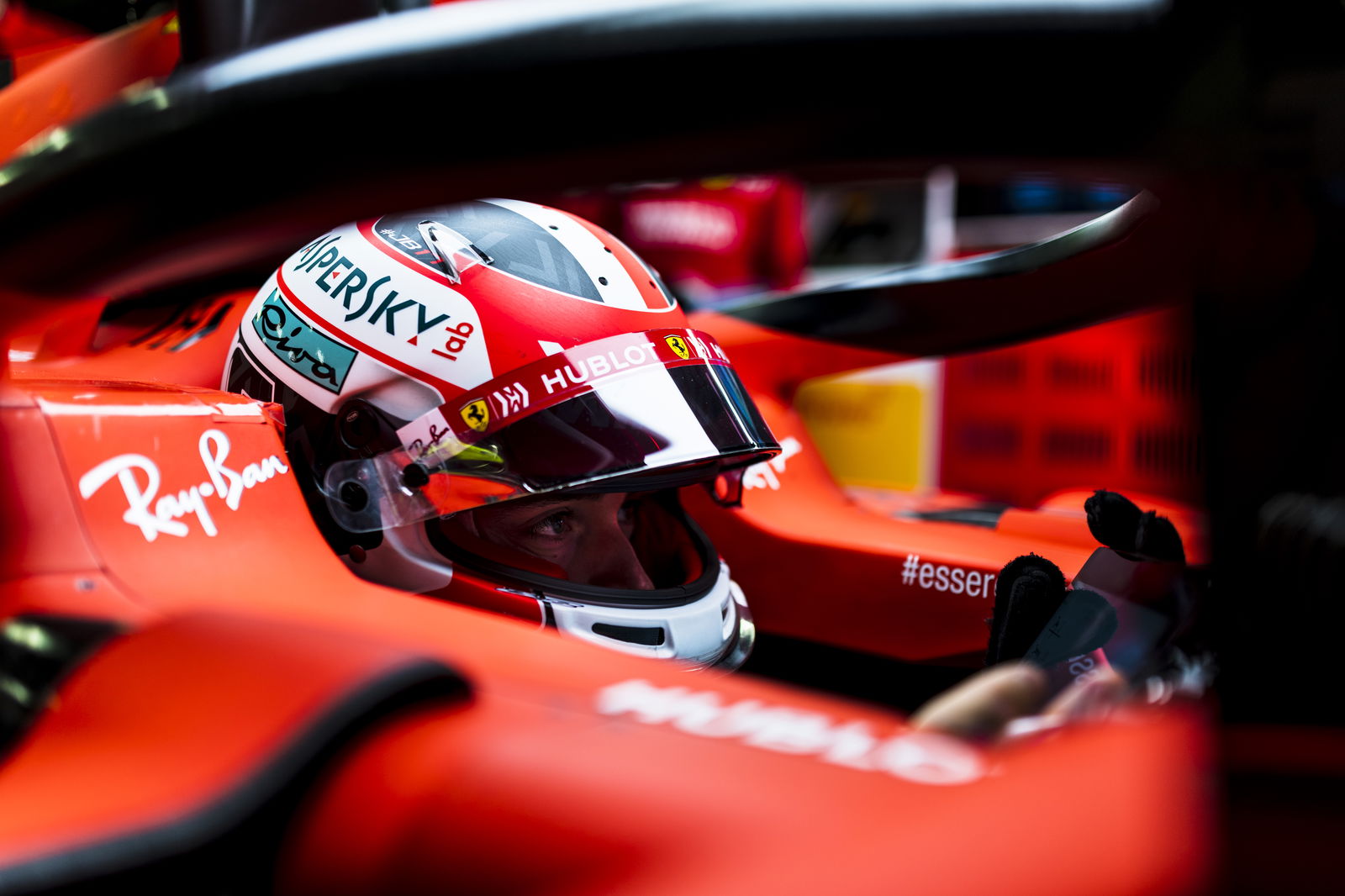 Giovinazzi tops opening morning of second F1 test