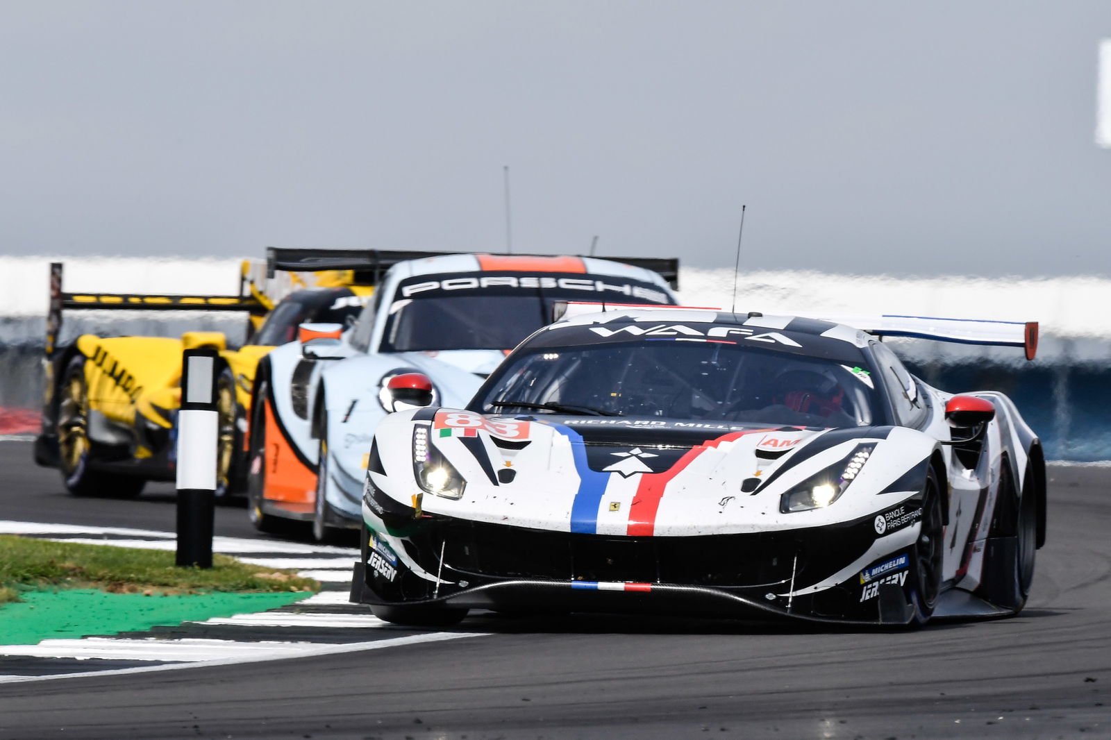 Toyota mengunci baris depan untuk pembuka Silverstone WEC