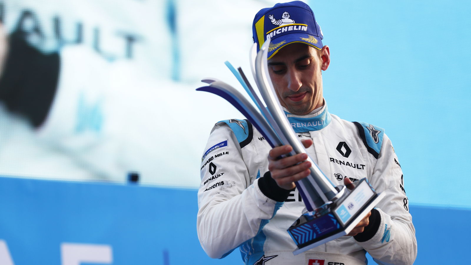 Buemi boosted by Marrakesh FE display despite late defeat