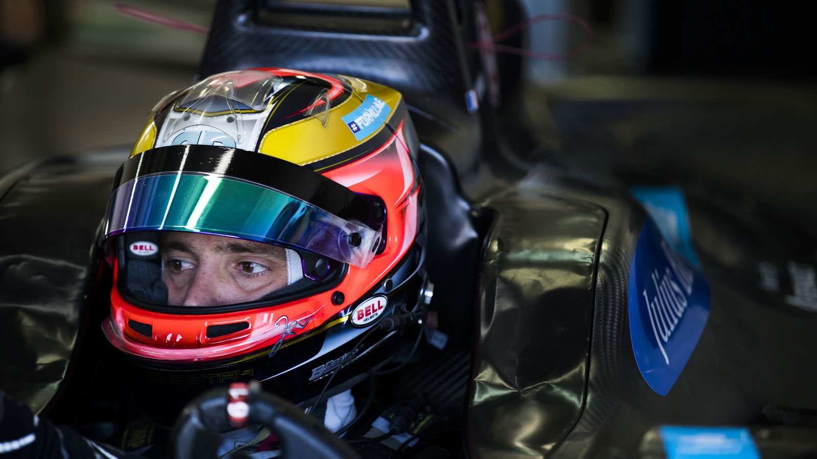 Vergne spins his way to Formula E pole for Hong Kong opener
