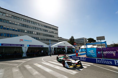 Bird holds on for Rome Formula E victory