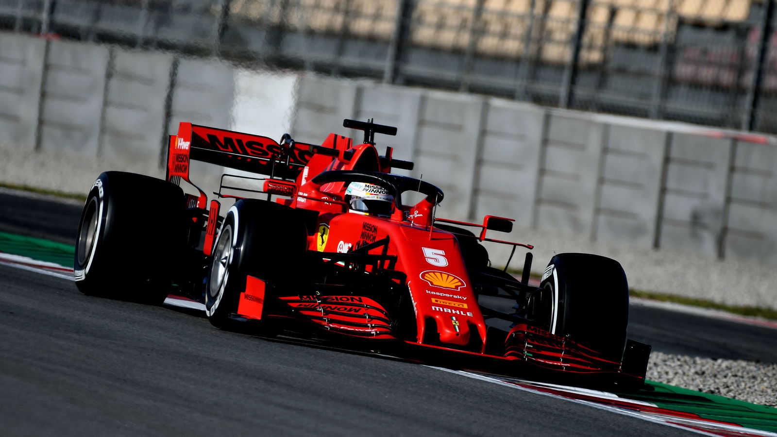 Vettel quickest on wet-dry penultimate F1 test morning