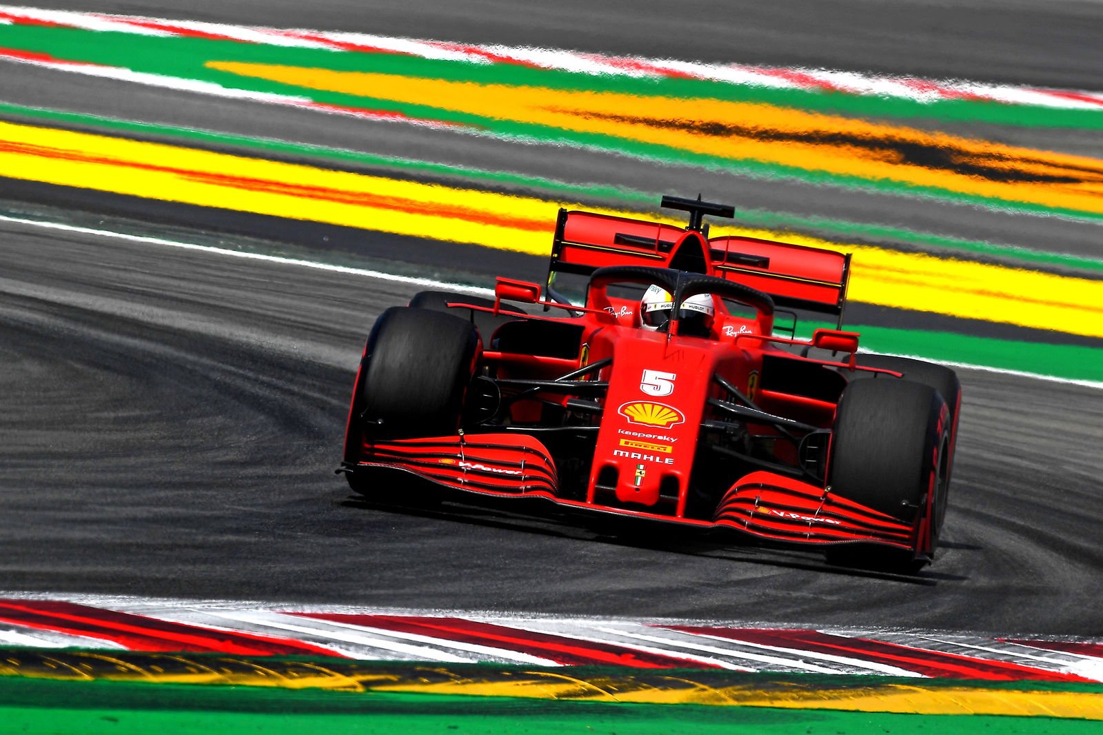 Perez mengincar serangan Verstappen di mulai F1 GP Spanyol