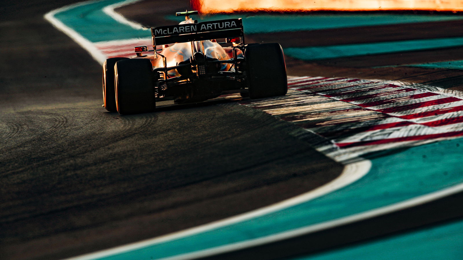 Khawatir Insiden Qatar, Pirelli Minta Kerb Yas Marina Dirombak