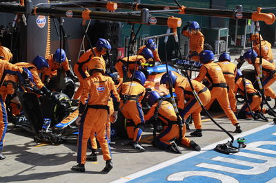 Podium di Silverstone, Ferrari Masih Cari Jawaban untuk Masalah Ban