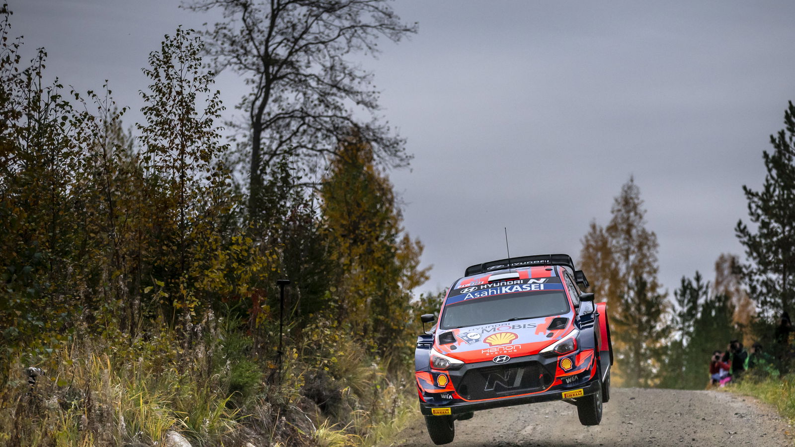 WRC Finlandia: Katsuta Melintir, Tanak Pimpin Awal Reli