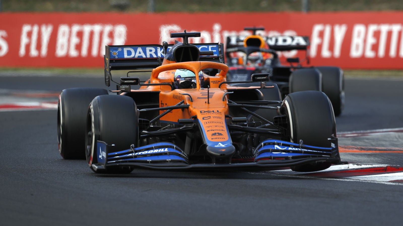 Kerusakan Mobil Daniel Ricciardo Bernilai Sampai 0,8 Detik per Putaran
