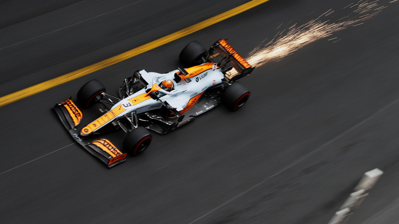 Daniel Ricciardo Butuh Gaya Balap Khusus untuk MCL35M