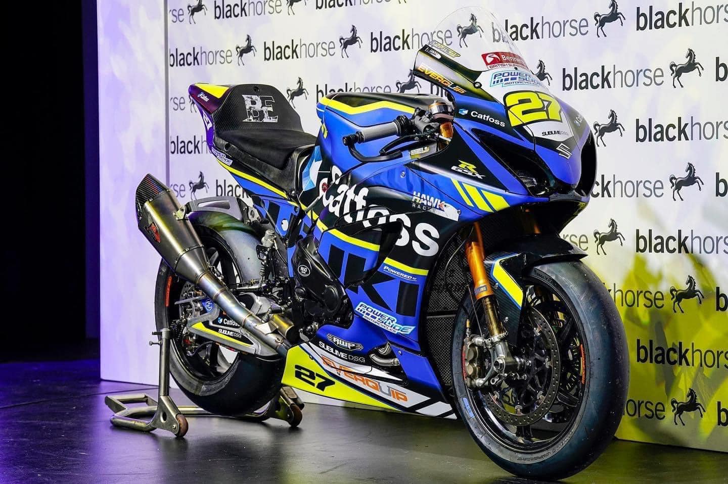 BSB rider Peter Hickman to lead FHO Racing BMW on the roads in 2022