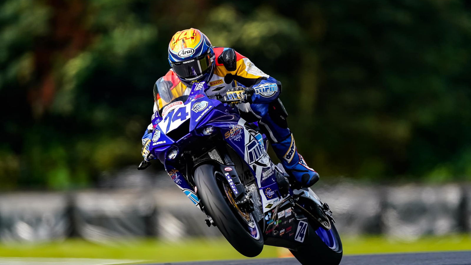 Van Sikkerlerus stays with MPM Yamaha for 2022 British Supersport season