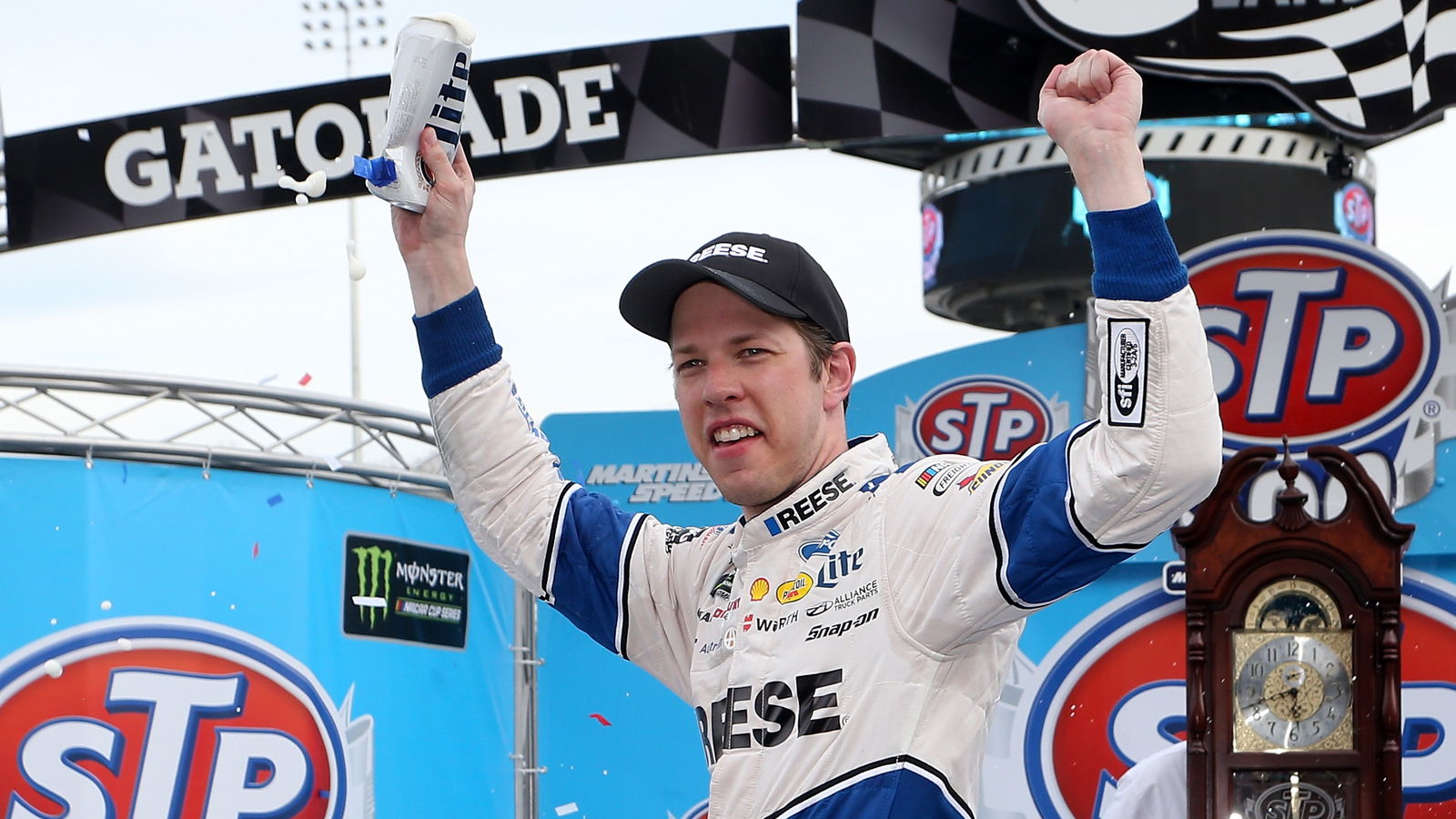 STP 500 di Martinsville Speedway - Hasil Akhir