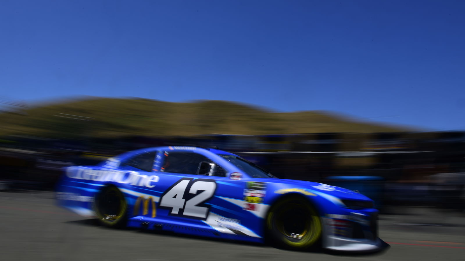 Kyle Larson scores third successive pole at Sonoma Raceway