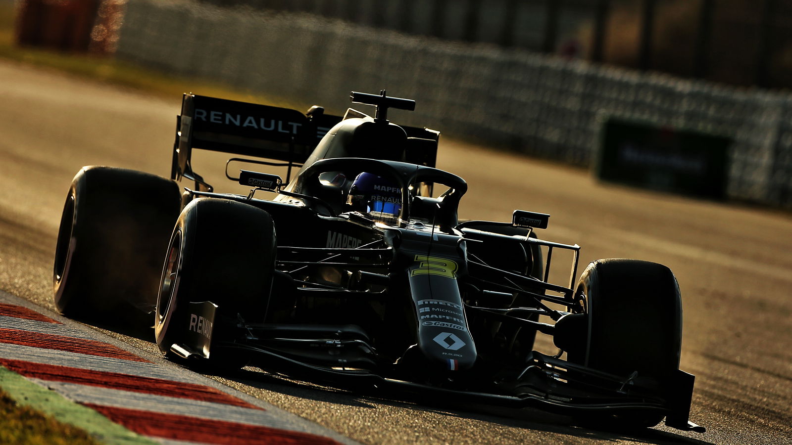Ricciardo predicts “chaos” in first race of 2020 F1 season