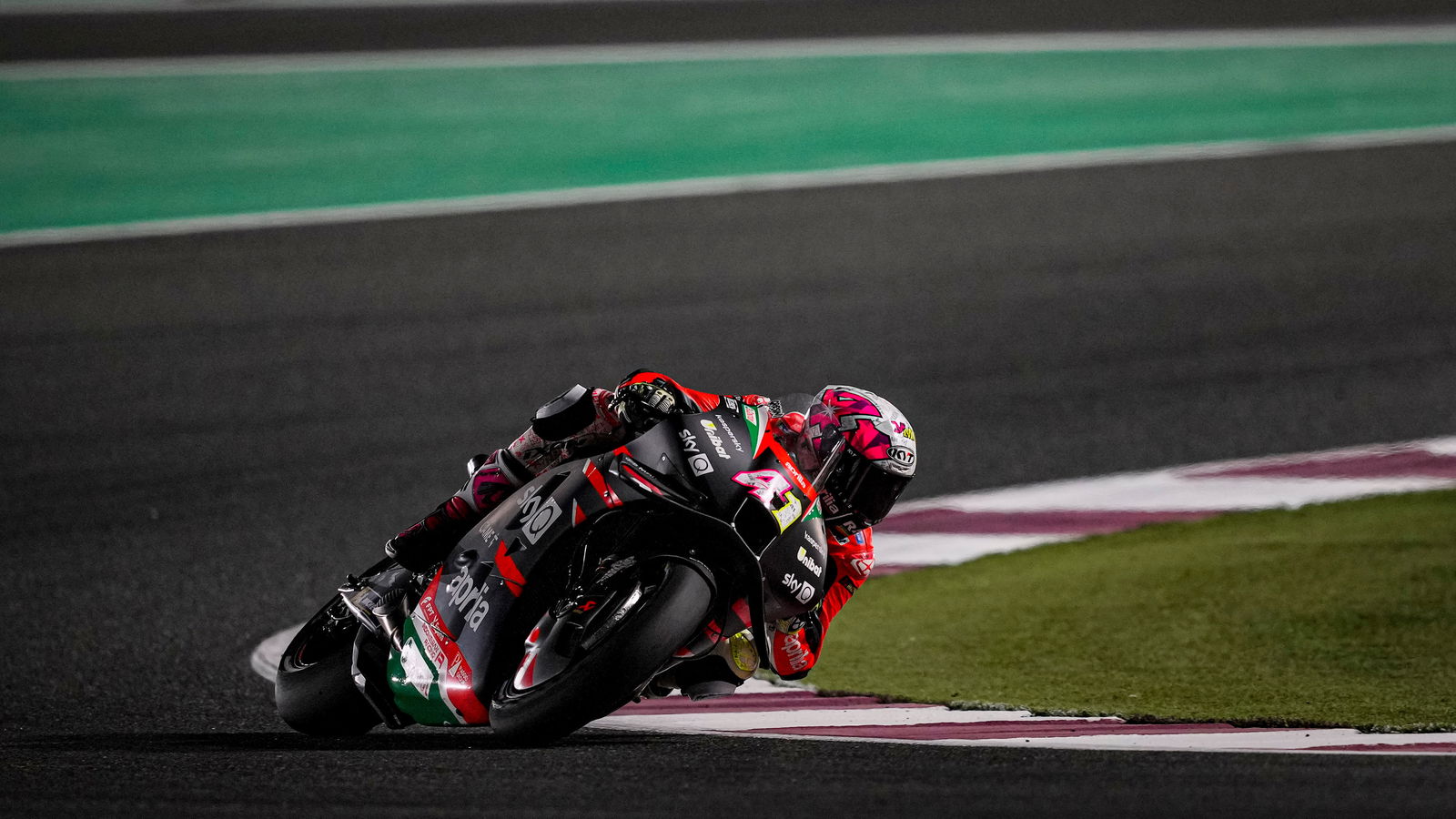 'Shaving a few tenths’ and ‘race pace’ the aim for Espargaro