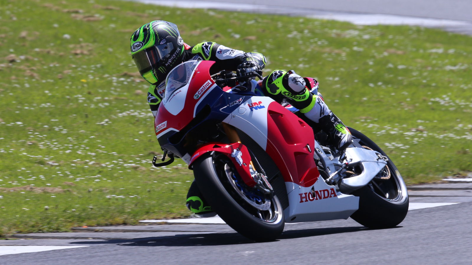 Crutchlow: New Silverstone surface 1.5s faster