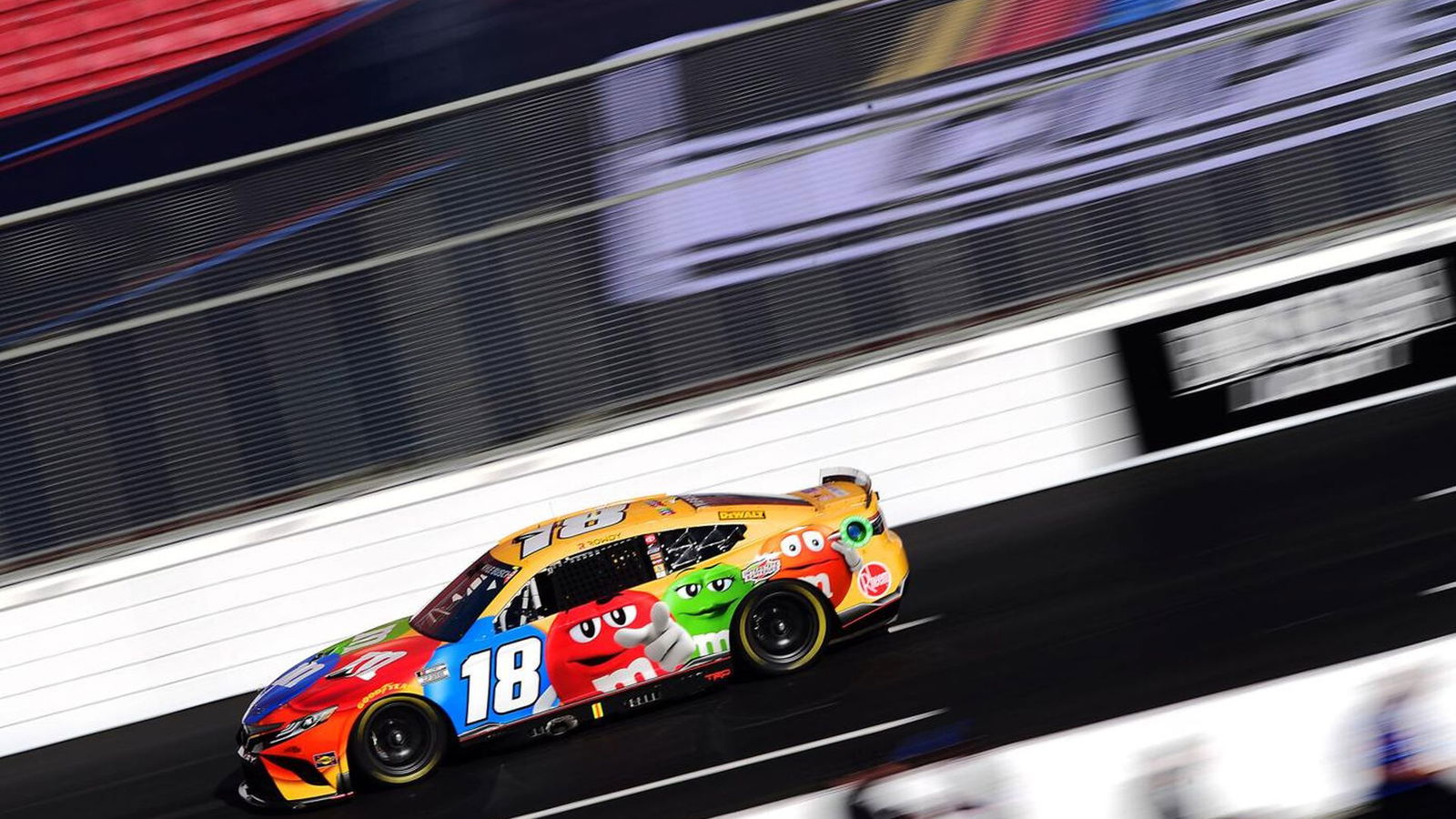Qualifying Complete for Busch Light Clash at the Coliseum
