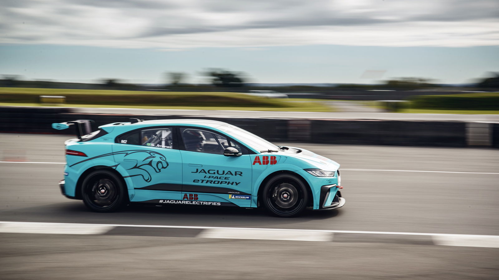 Jaguar confirms 11-car entry list for I-PACE eTROPHY opener