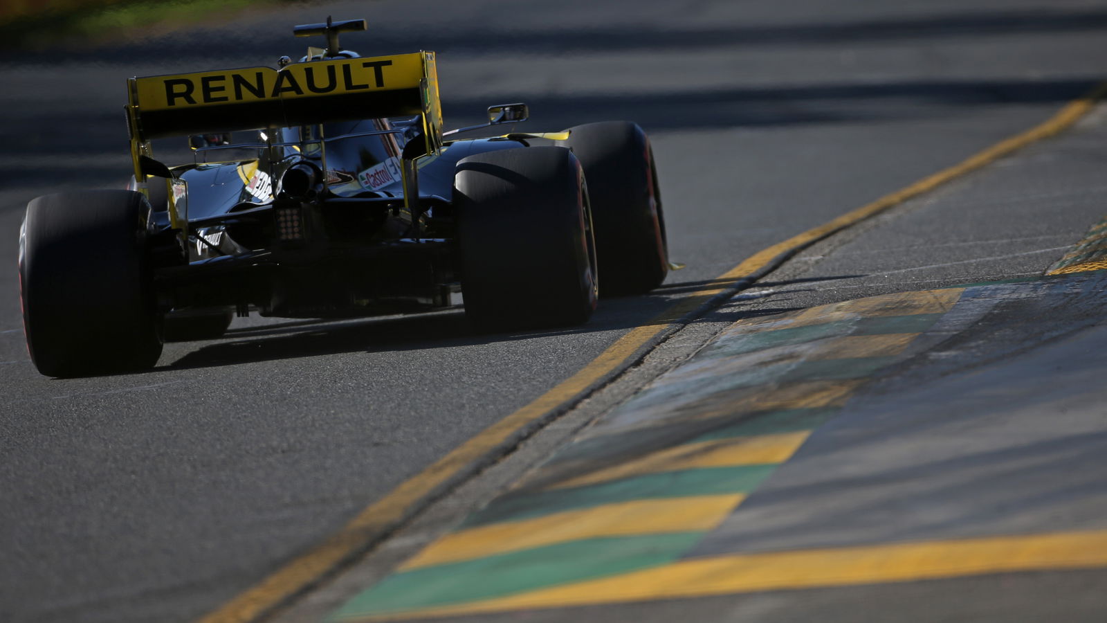Renault yang 'kecewa' ingin memamerkan keunggulan mesin F1