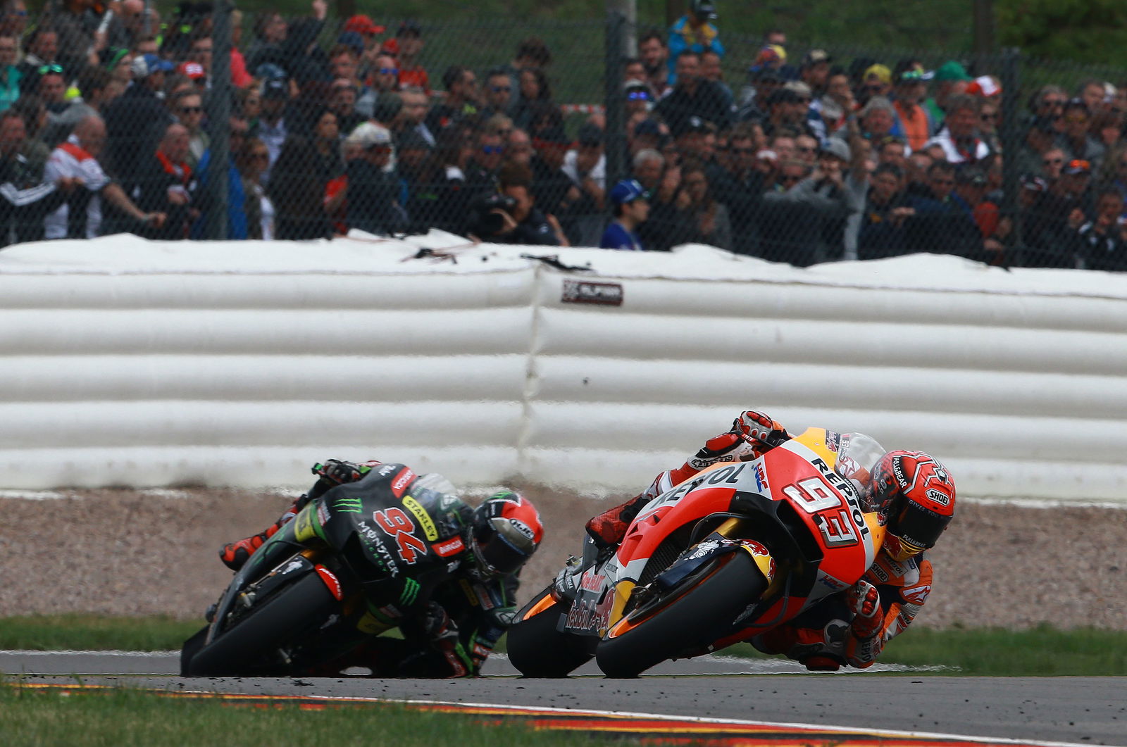 Crutchlow, McPhee considered crafty bike swap!